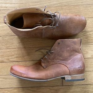 JOHN FLUEVOG LEATHER LACE UP DISTRESSED BOOTS MEN 11.5 1349025